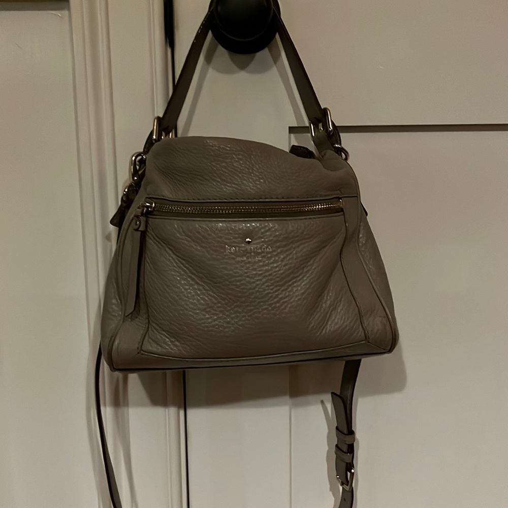 Kate spade handbag soft grey leather, none smoker